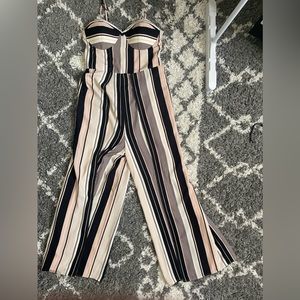 ‼️SALE ‼️ Xhilaration pink striped jumpsuit size M 💗